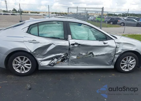 2025 Toyota Camry Le из США, поврежденный, VIN 4T1DAACK3SU540161